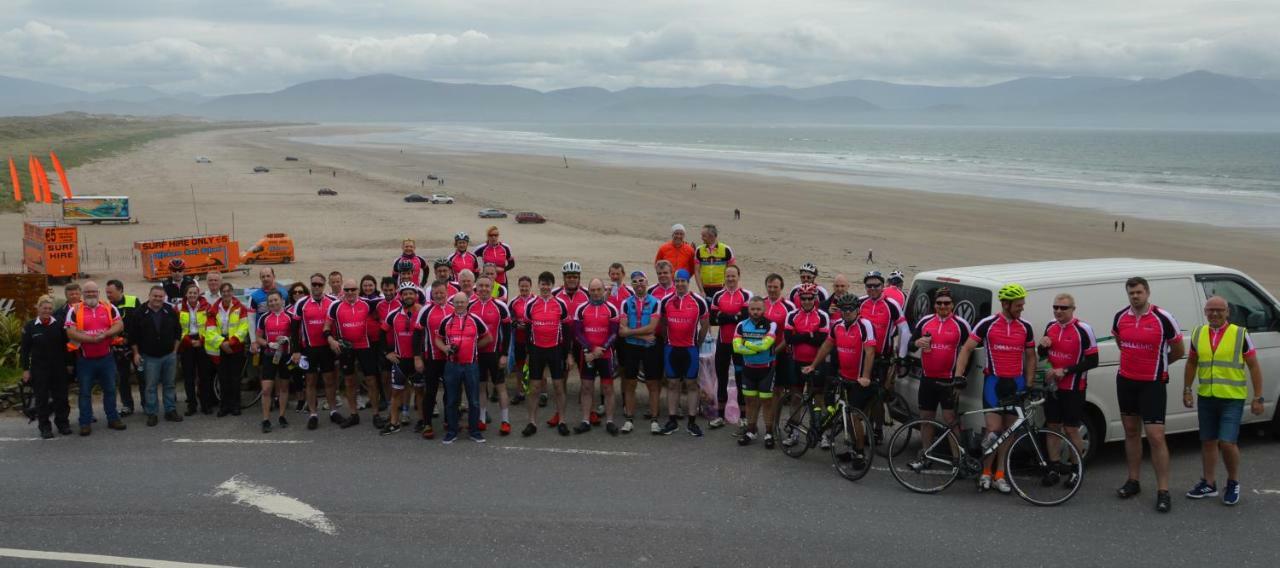 An Capall Dubh B&B Dingle Bagian luar foto